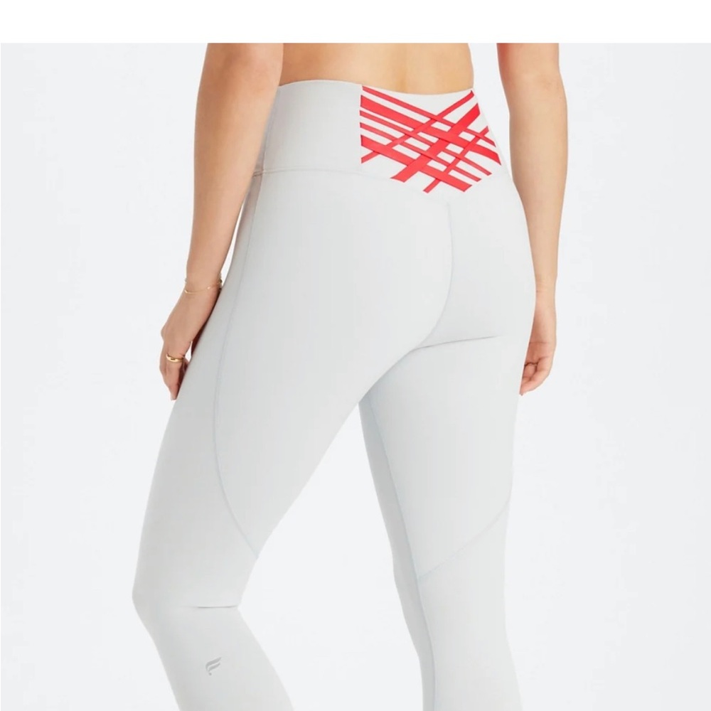 NWOT Fabletics 7/8 Leggings